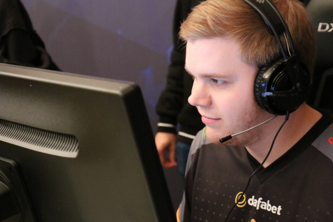 Lekr0 playing for Fnatic.