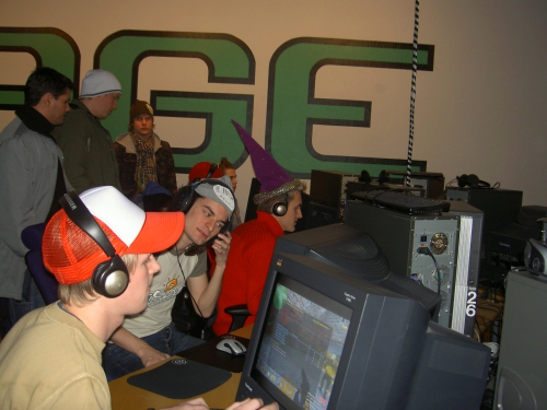 zaffe med trollkarlshatt på SEL med smilE