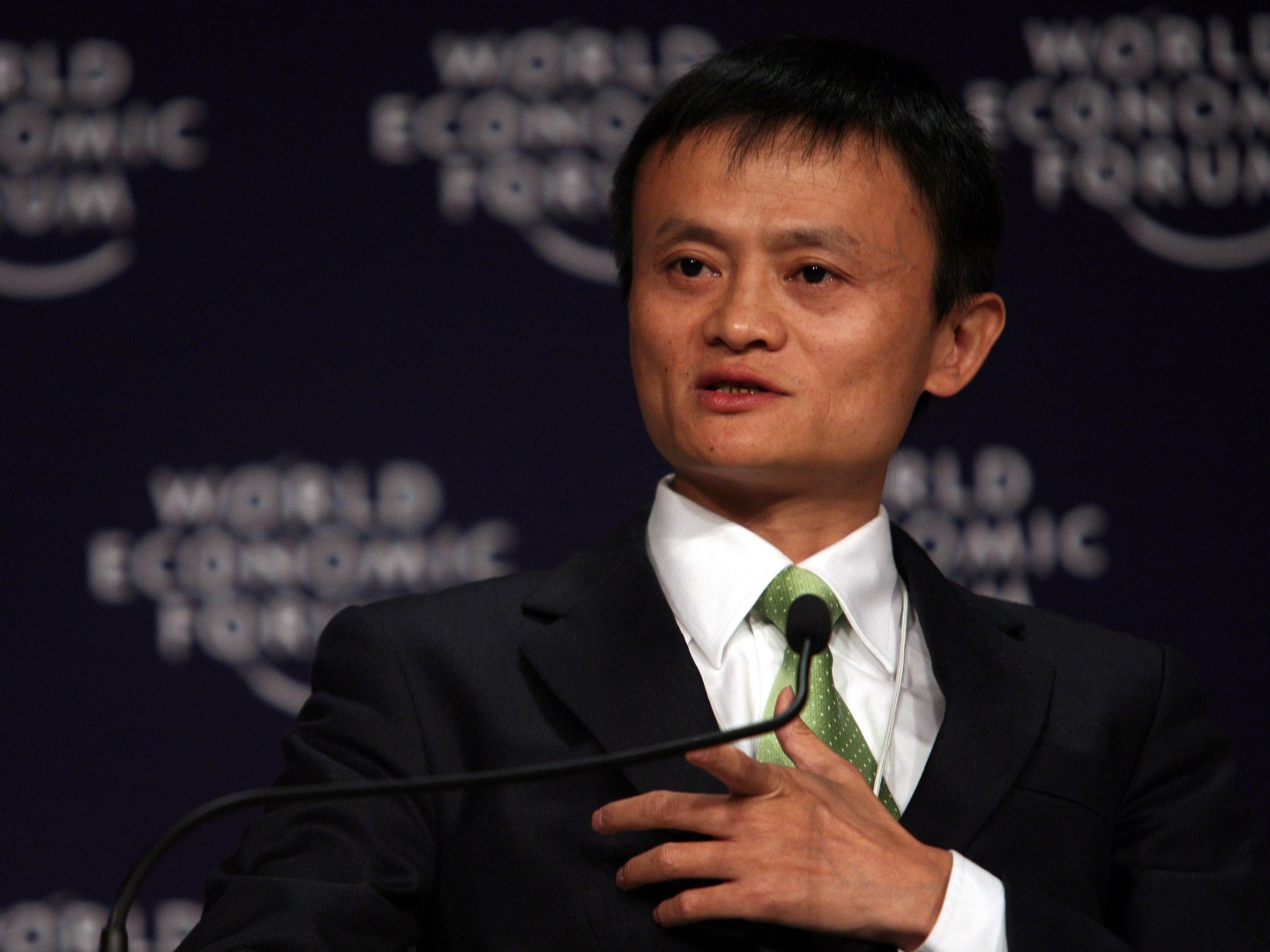 Jack Ma, grundare av Alibaba Group, investerar miljarder i hemlandet Kina. Foto: Natalie Behring/World Economic Forum